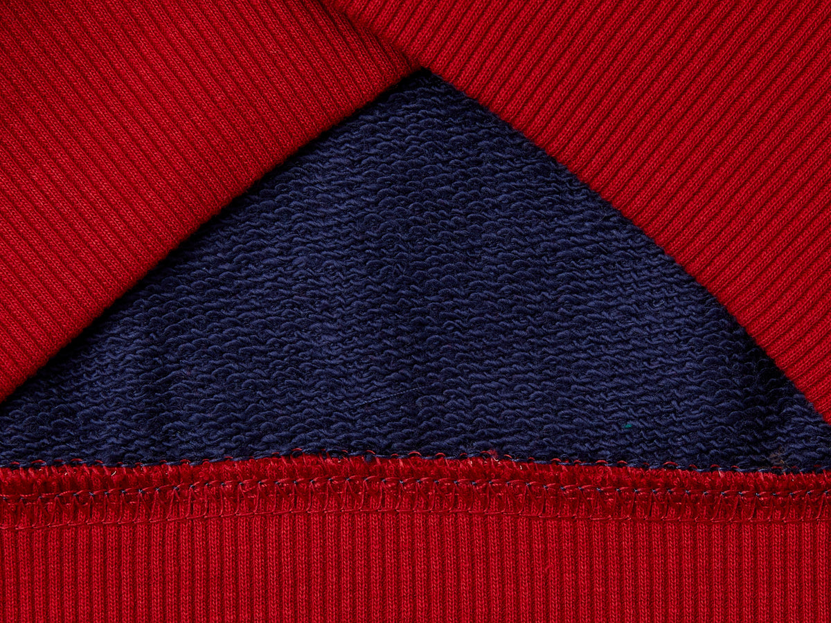Felpa con zip e ricamo logo
