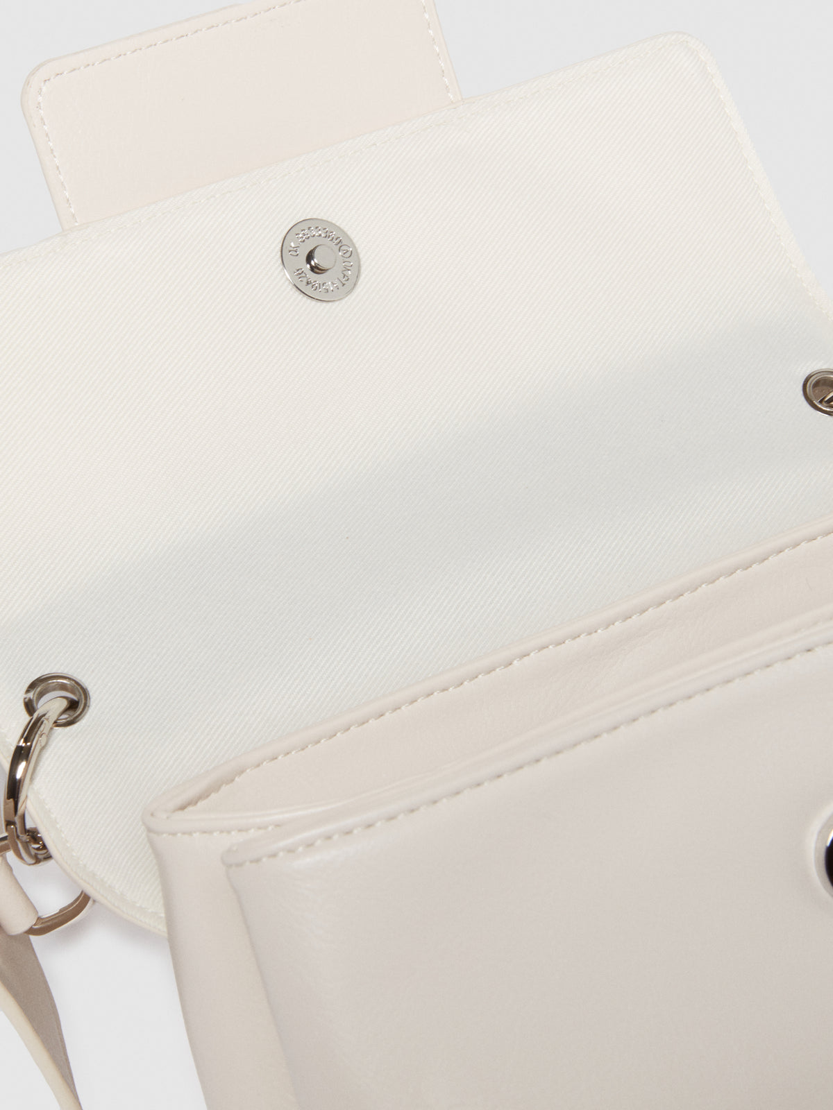 Borsa a spalla con maxi fibbia
