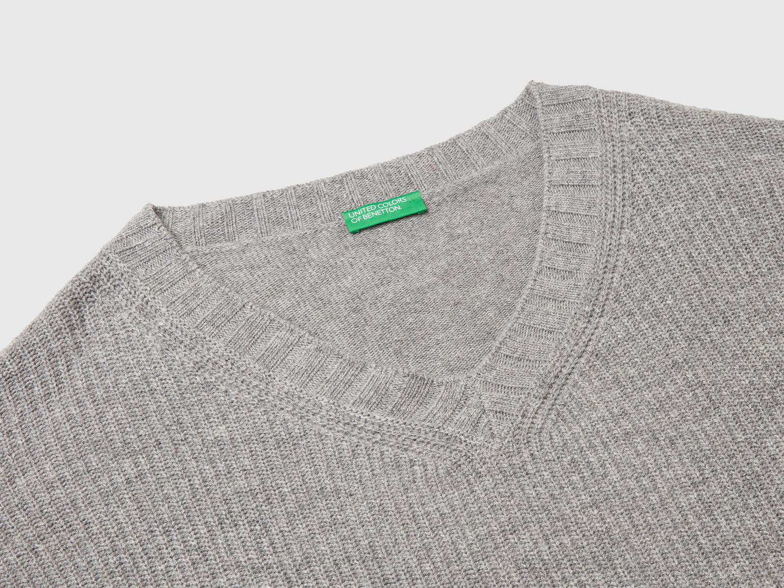 Maglia scollo a V in misto lana da donna grigio 3 | Benetton Outlet