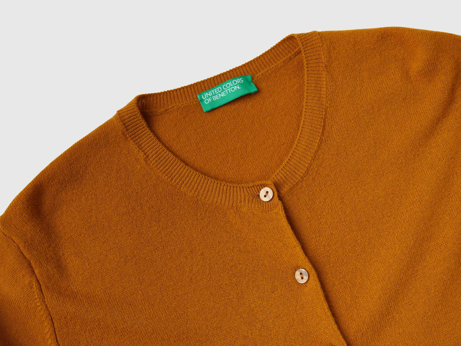 Cardigan girocollo tabacco in pura lana Merino da donna bruciato 5 | Benetton Outlet