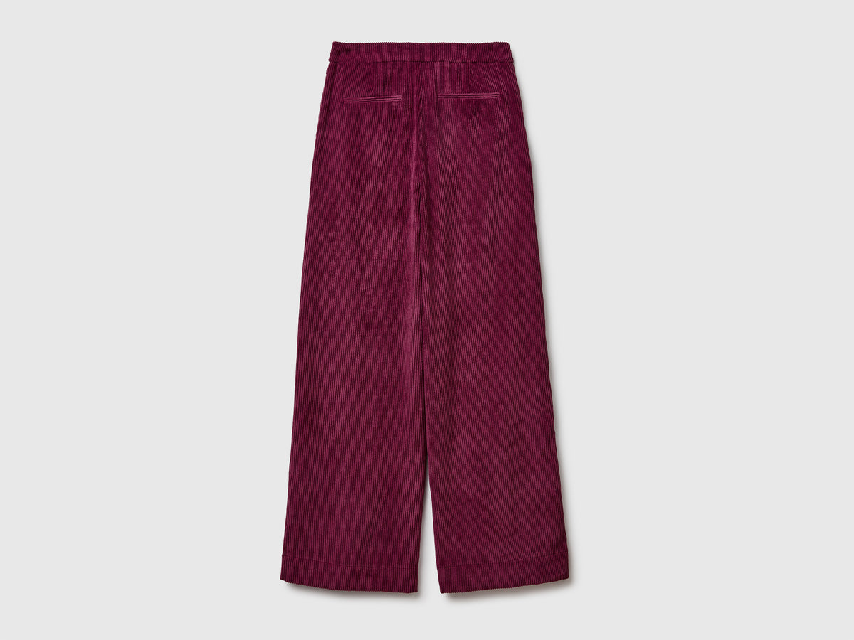 Pantaloni svasati in velluto