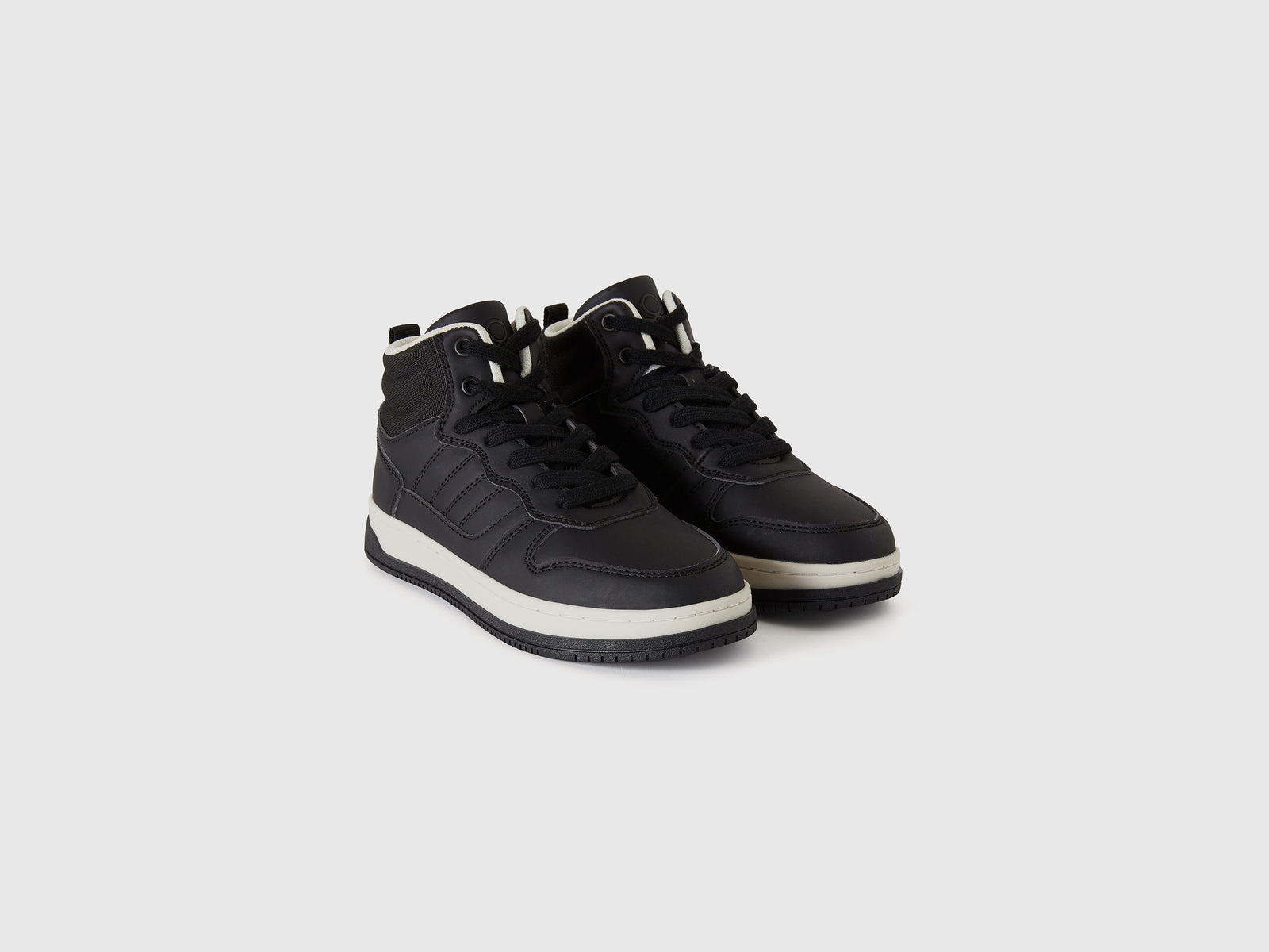 Sneakers alte in tessuto spalmato e mesh da bambino nero 3 | Benetton Outlet