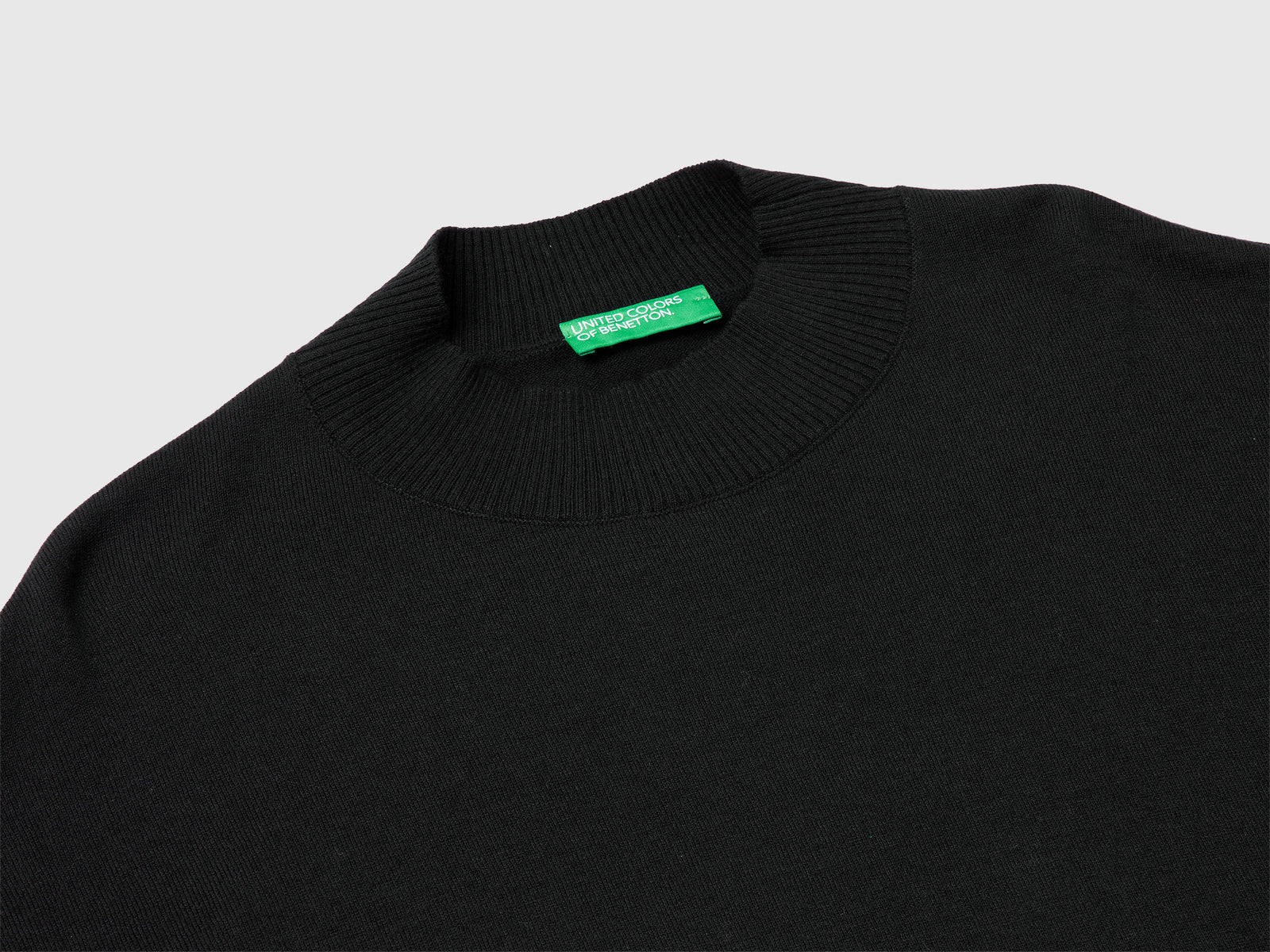 Maglia lupetto cropped da donna nero 3 | Benetton Outlet