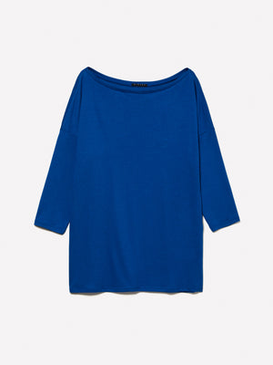 T-shirt con scollo a barca