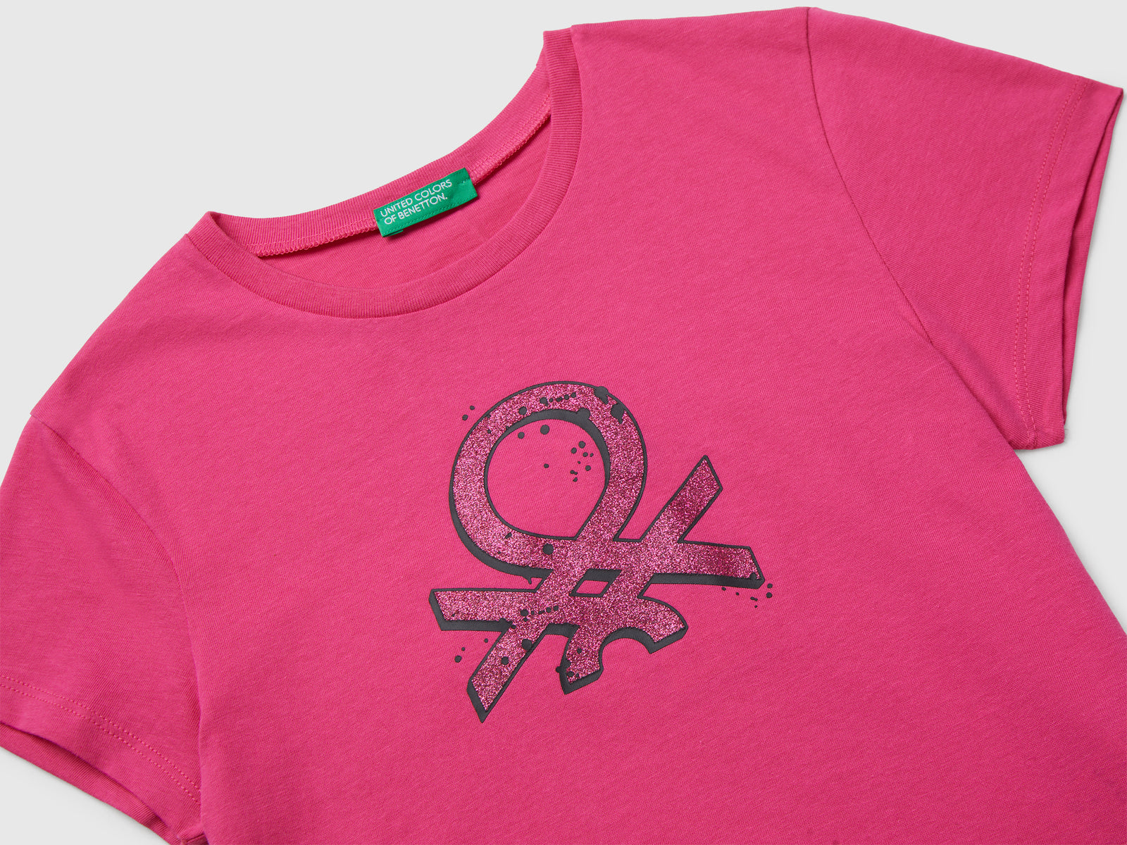 T-shirt con logo glitter da bambina fucsia 3 | Benetton Outlet
