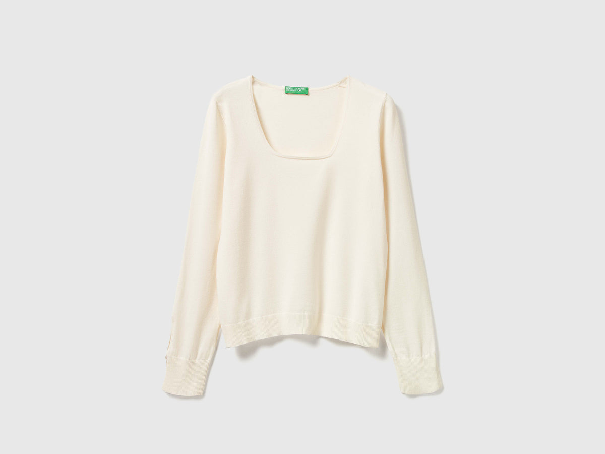 Maglia con scollo quadrato