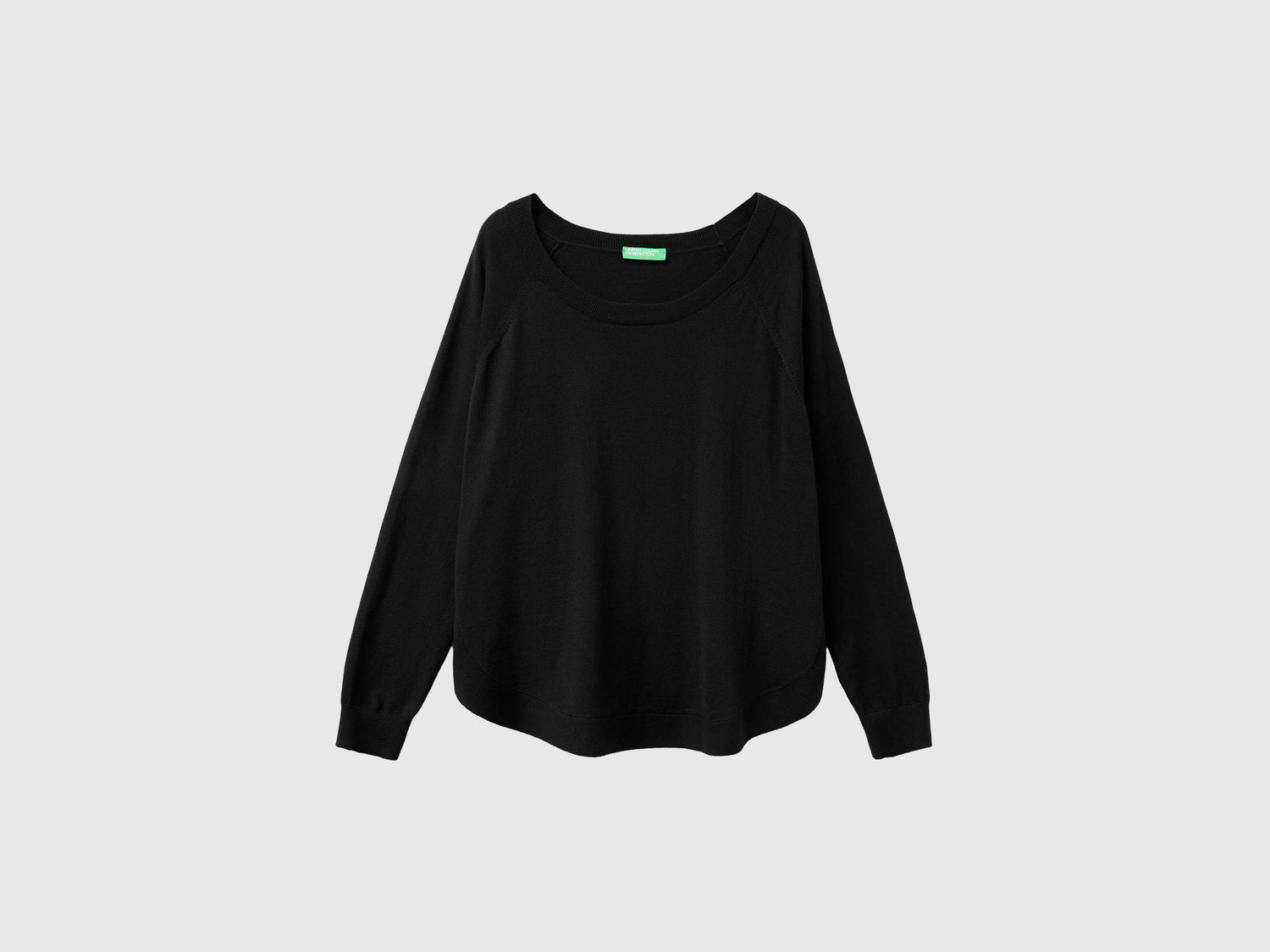 Maglioncino svasato in misto lana da donna nero | Benetton Outlet