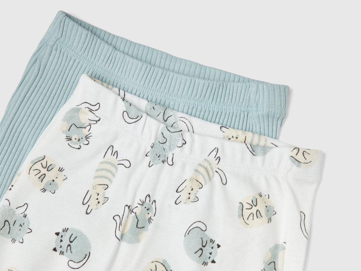 Due pantaloni in cotone bio