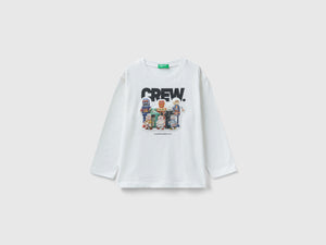 T-shirt over fit con stampa e patch