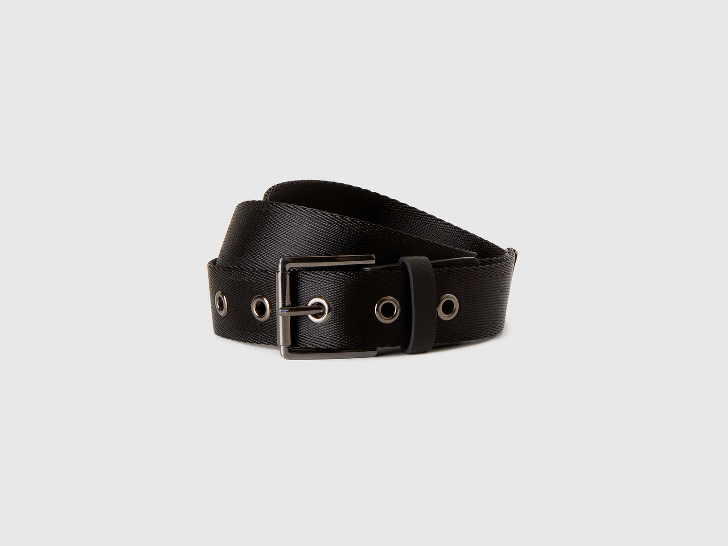 Cintura con occhielli da uomo nero | Benetton Outlet