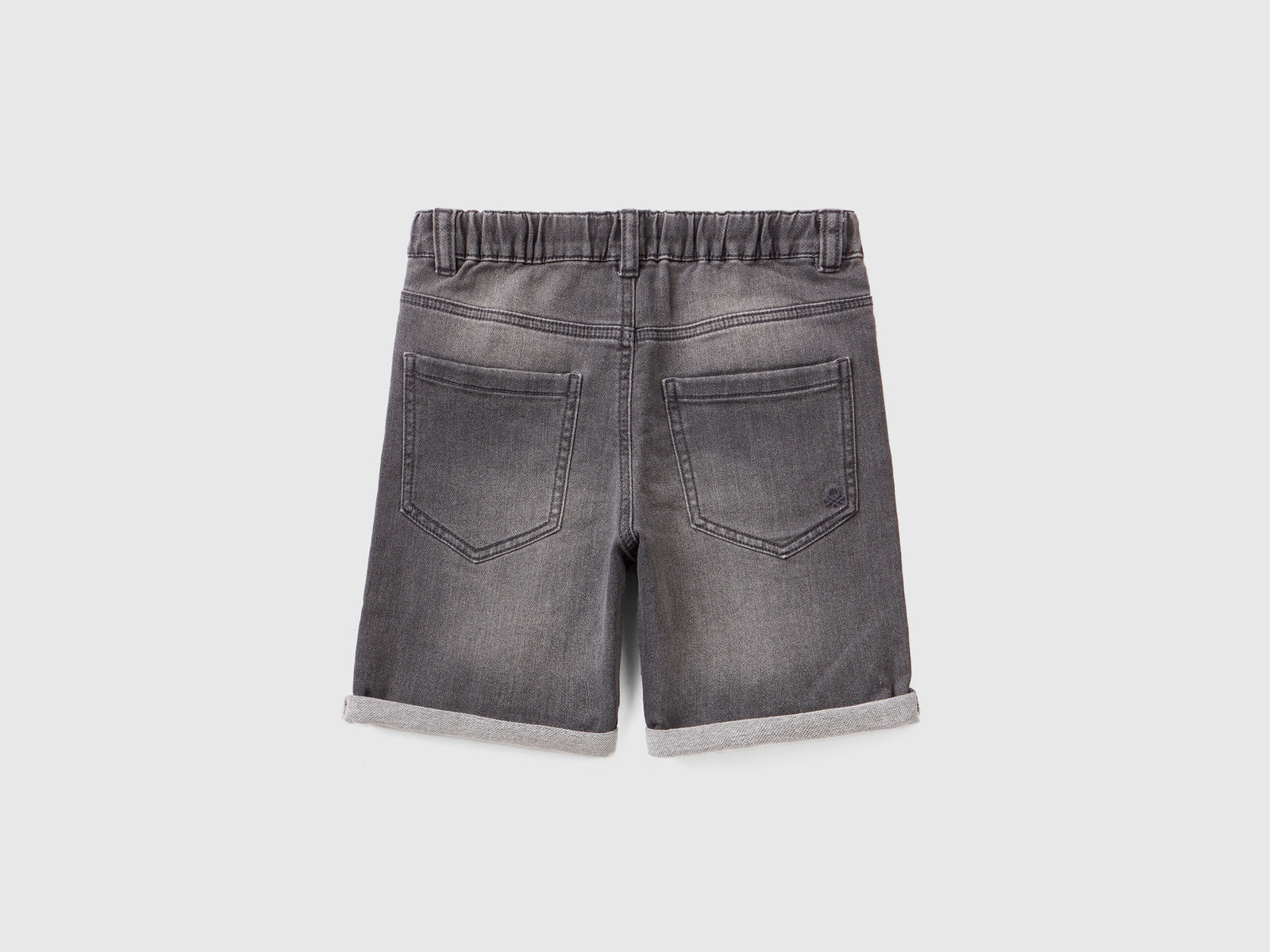 Bermuda in denim elasticizzato da bambino grigio scuro 2 | Benetton Outlet