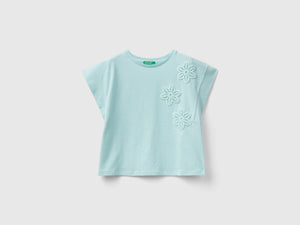 T-shirt con patch macramè