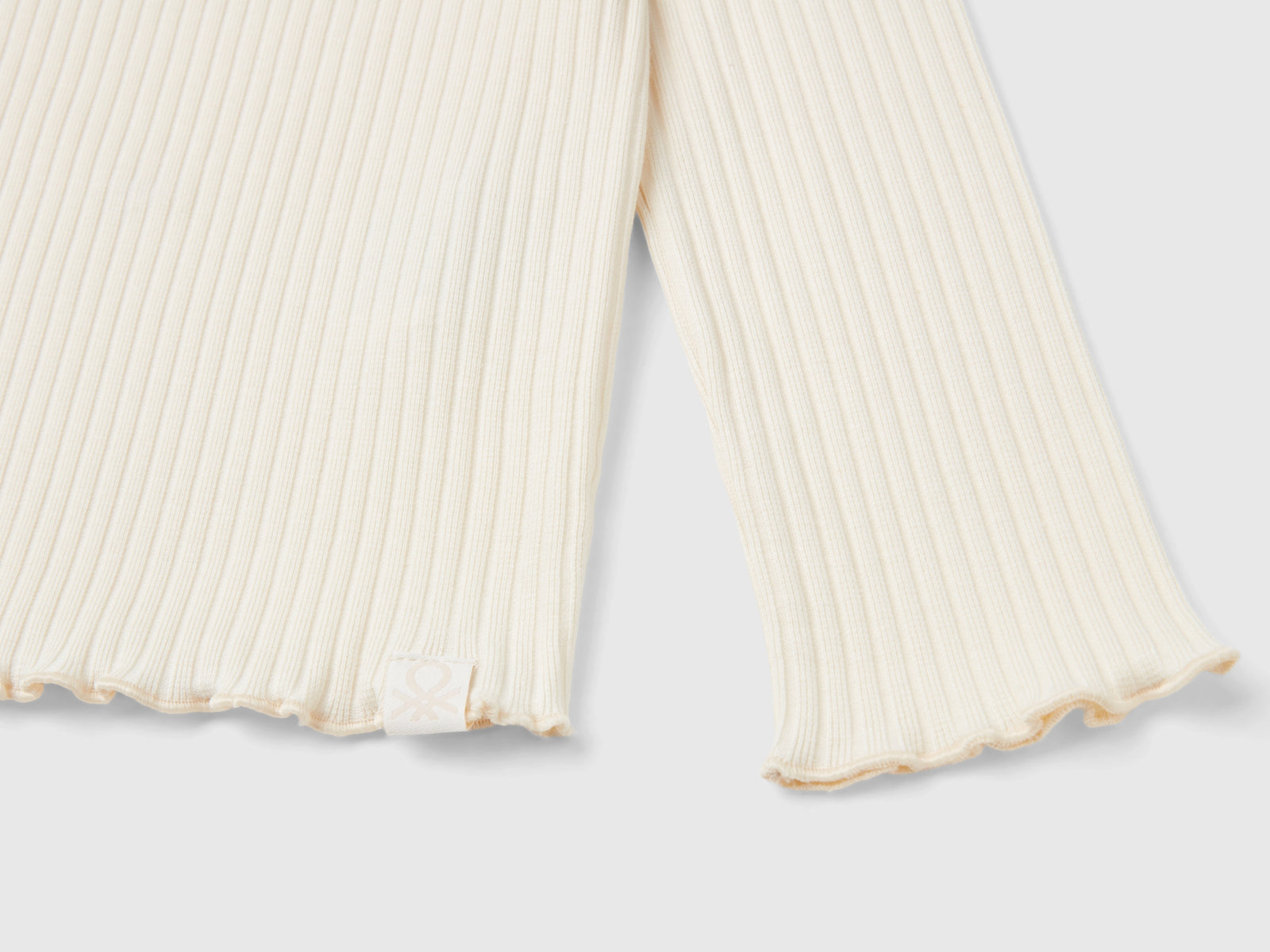 T-shirt con colletto a manica lunga da bimba bianco panna 3 | Benetton Outlet