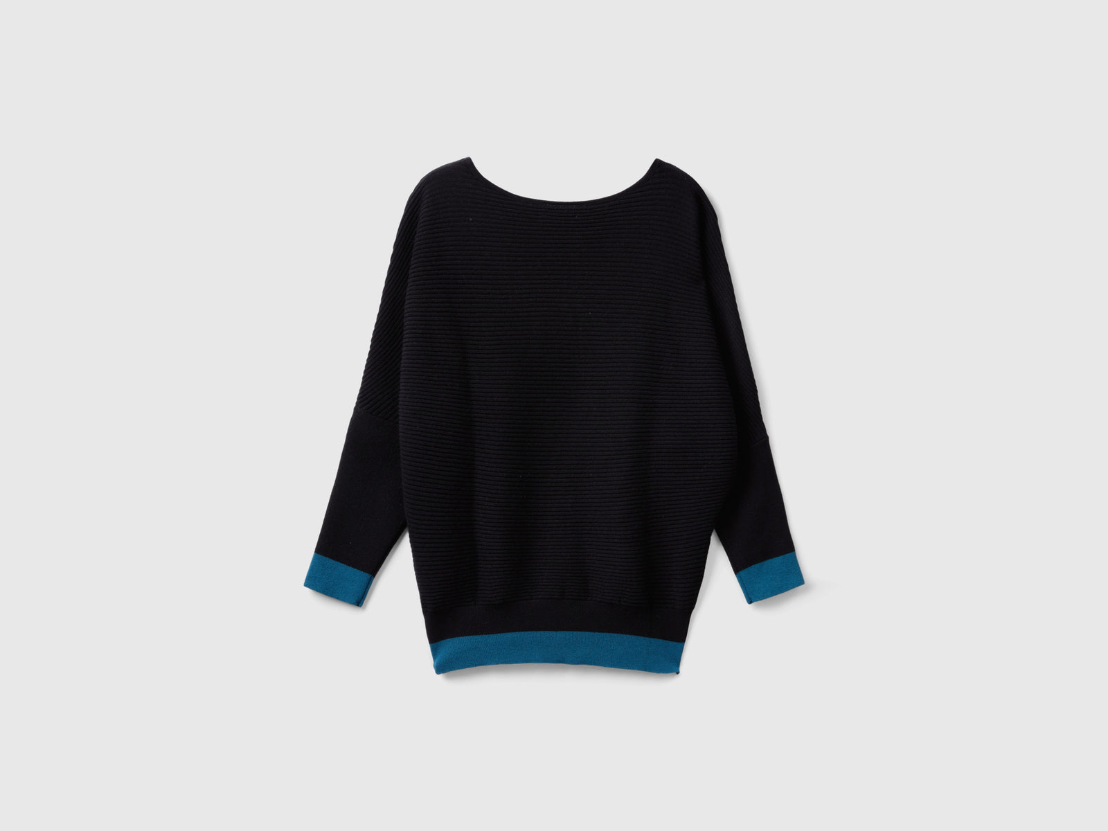 Maglia con scollo a barchetta da donna nero 2 | Benetton Outlet