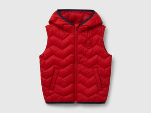 Gilet imbottito con cappuccio