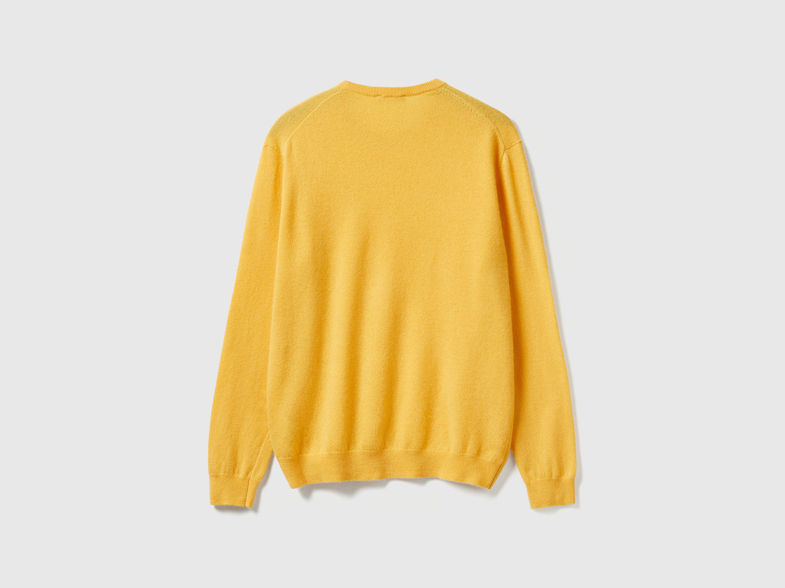 Maglia girocollo giallo in pura lana Merino da uomo senape 2 | Benetton Outlet