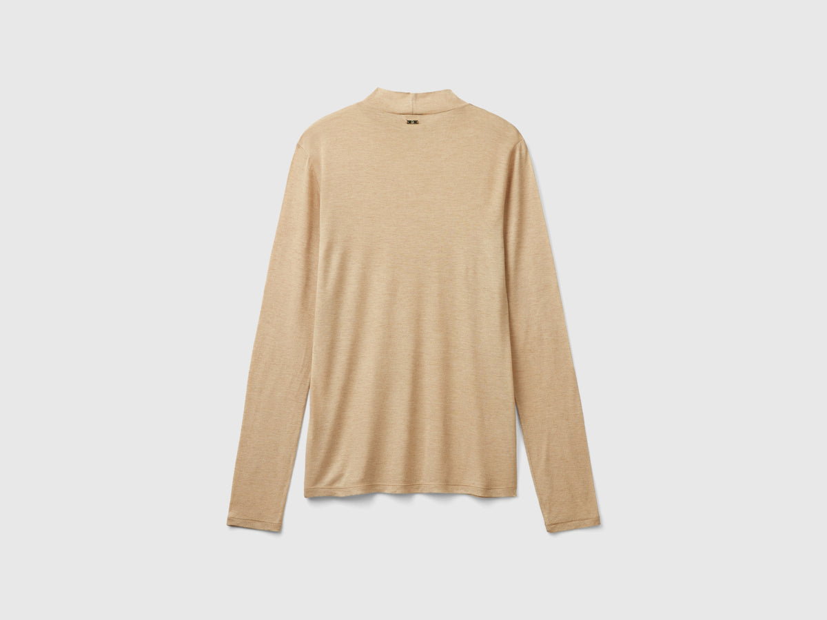 T-shirt dolcevita in misto viscosa e lana