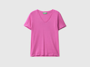T-shirt in puro cotone con scollo a V