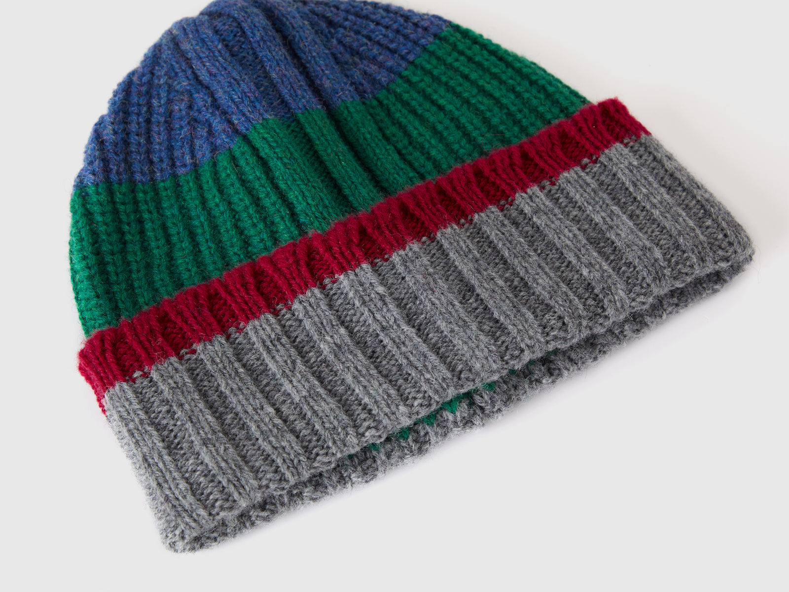 Cappello a righe in pura lana Shetland da uomo multi-color 3 | Benetton Outlet