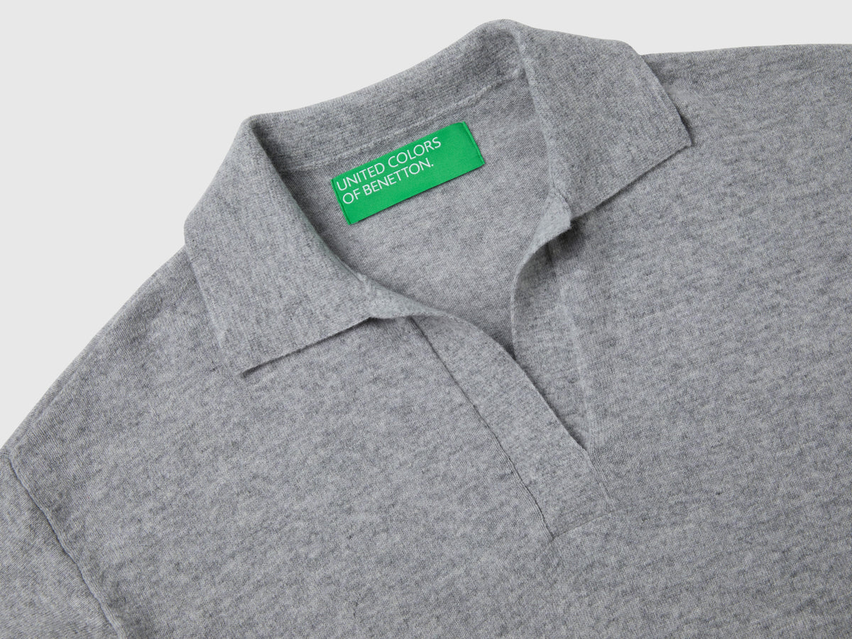 Abito in maglia con colletto