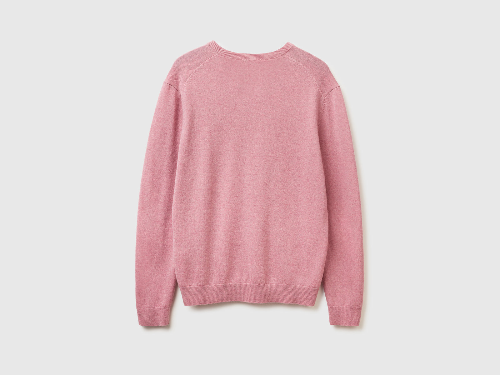 Maglia scollo a V rosa mélange in pura lana Merino da uomo rosa pastello 2 | Benetton Outlet
