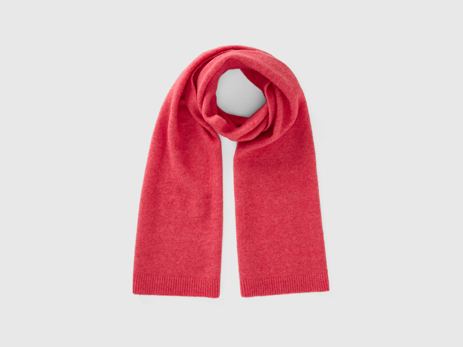 Sciarpa in filato riciclato da donna rosso corallo | Benetton Outlet