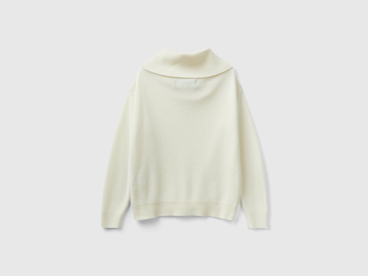 Maglia con spalle scoperte