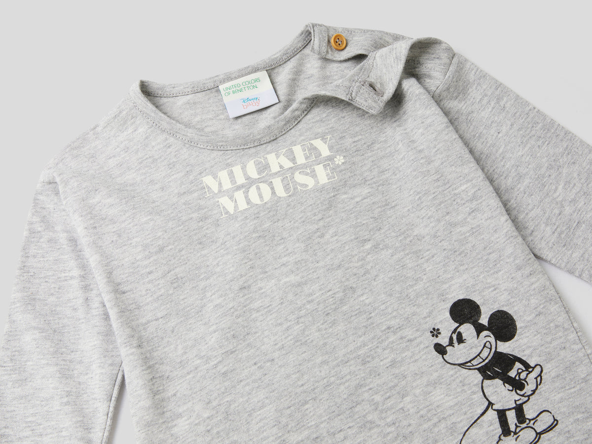 T-shirt Mickey & Friends in caldo cotone