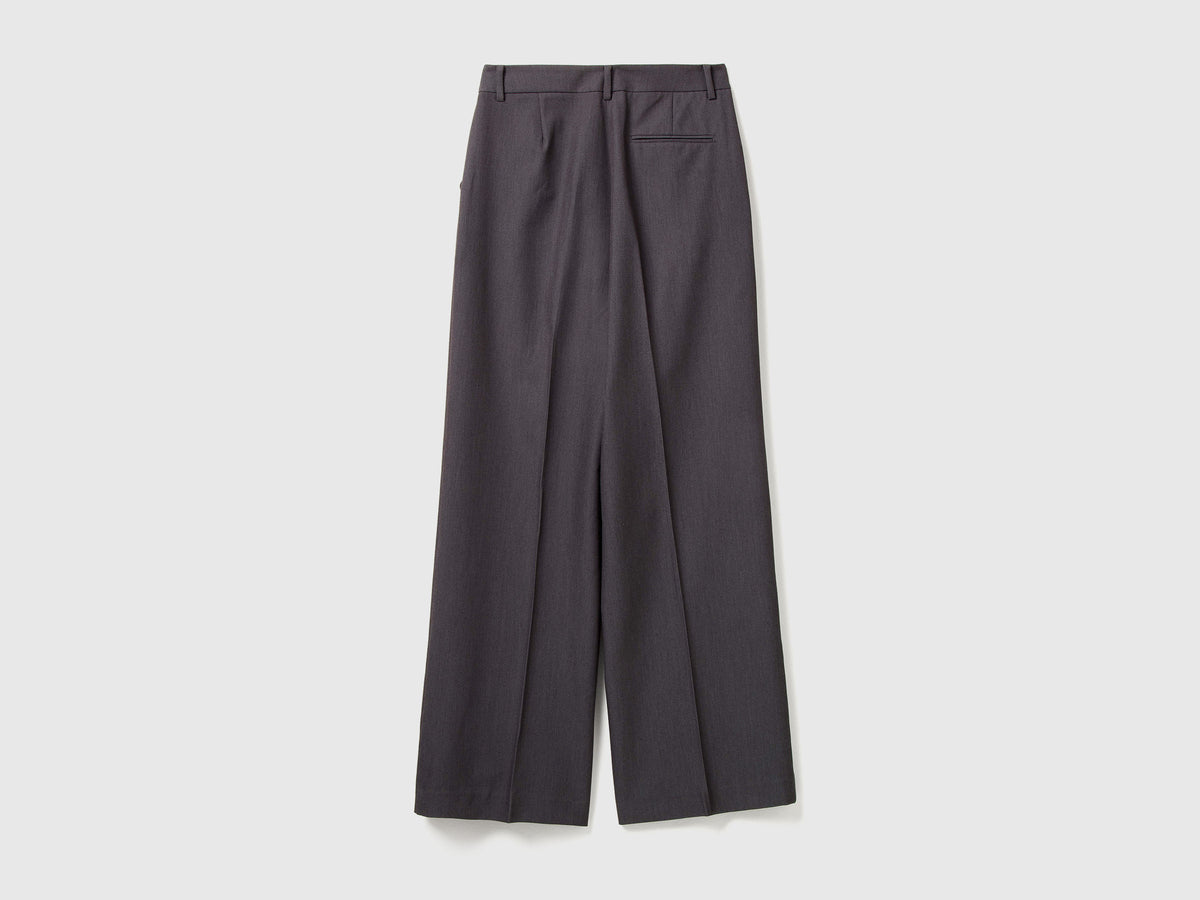 Pantaloni ampi fluidi