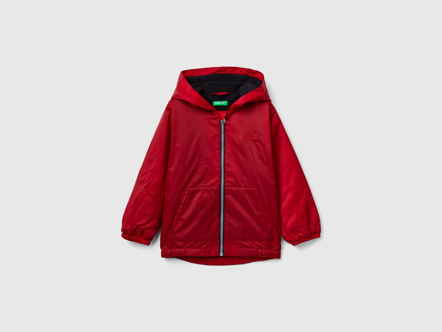 Giubbino con cappuccio oversize da bimbo rosso | Benetton Outlet