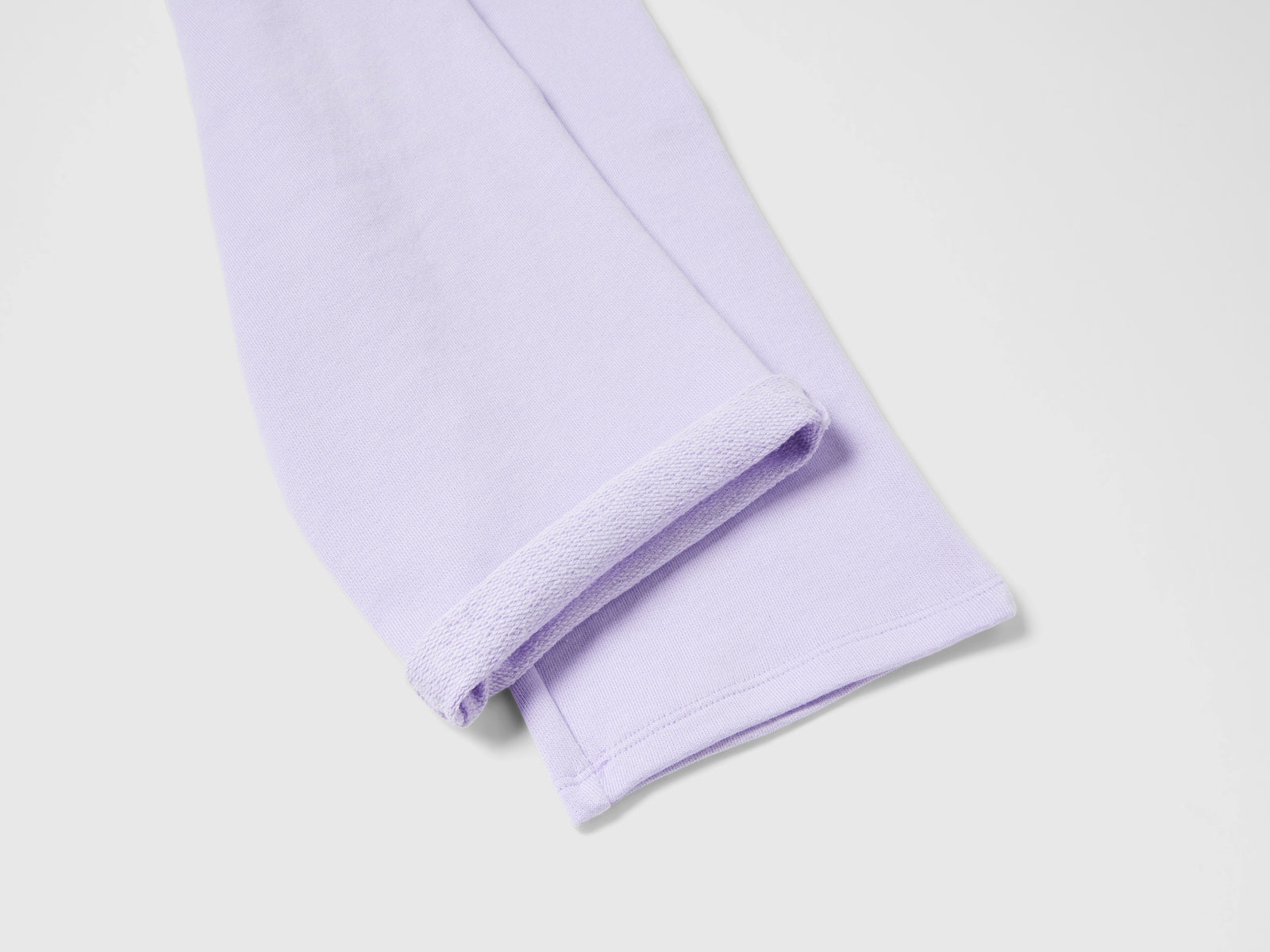 Pantaloni in felpa cropped da bimba lilla 2 | Benetton Outlet