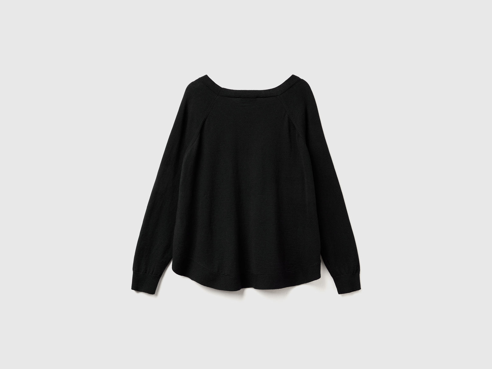 Maglioncino svasato in misto lana da donna nero 2 | Benetton Outlet