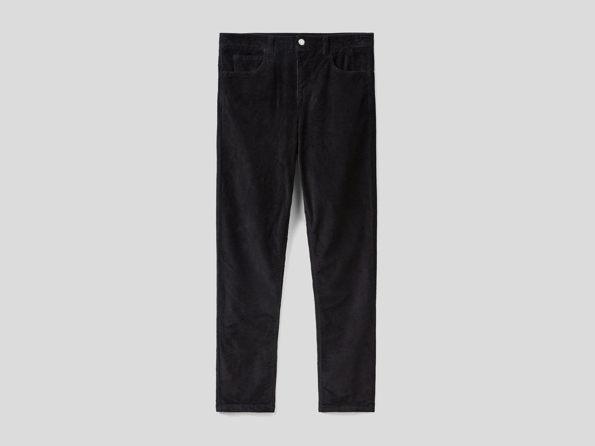 Pantaloni in velluto a righe sottili