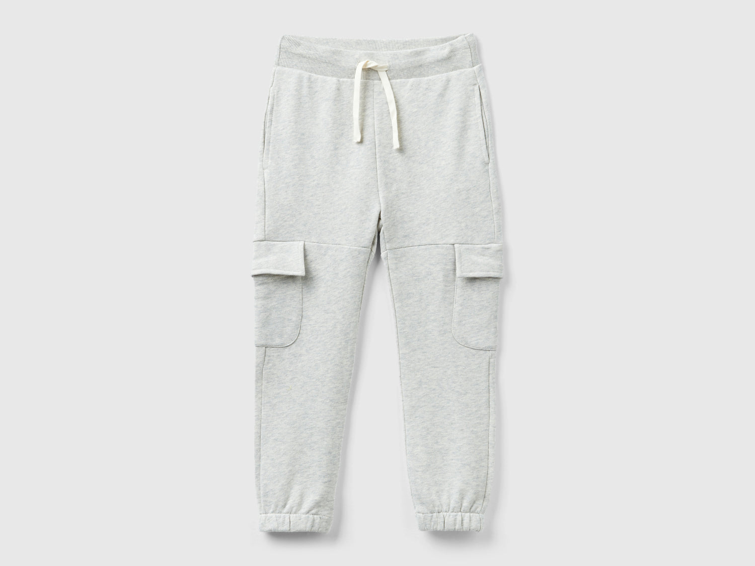 Pantaloni cargo in felpa da bambino grigio chiaro | Benetton Outlet