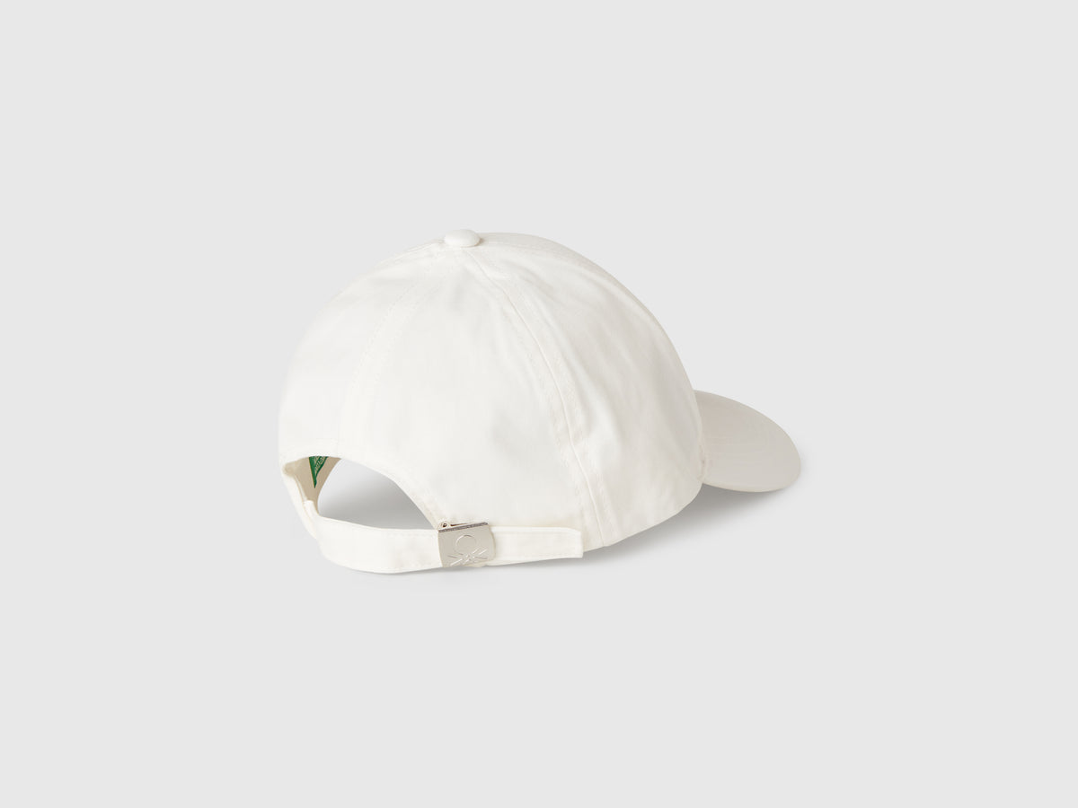 Cappellino con visiera
