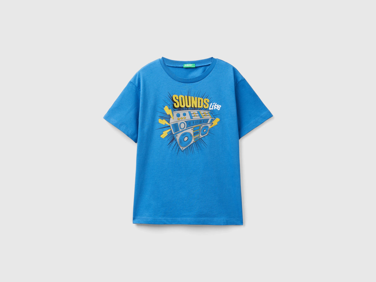 T-shirt con stampa gommata