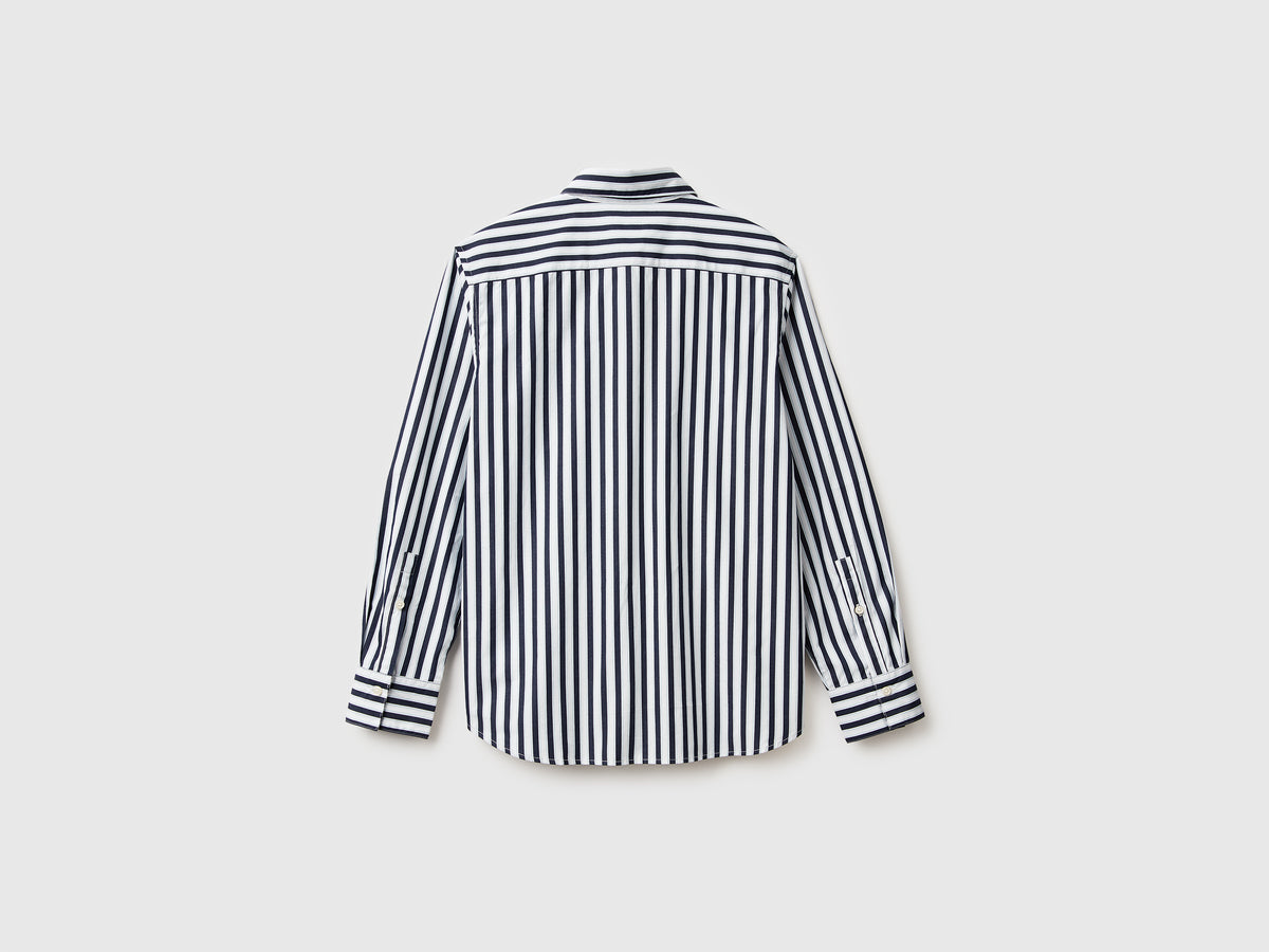 Camicia a righe verticali