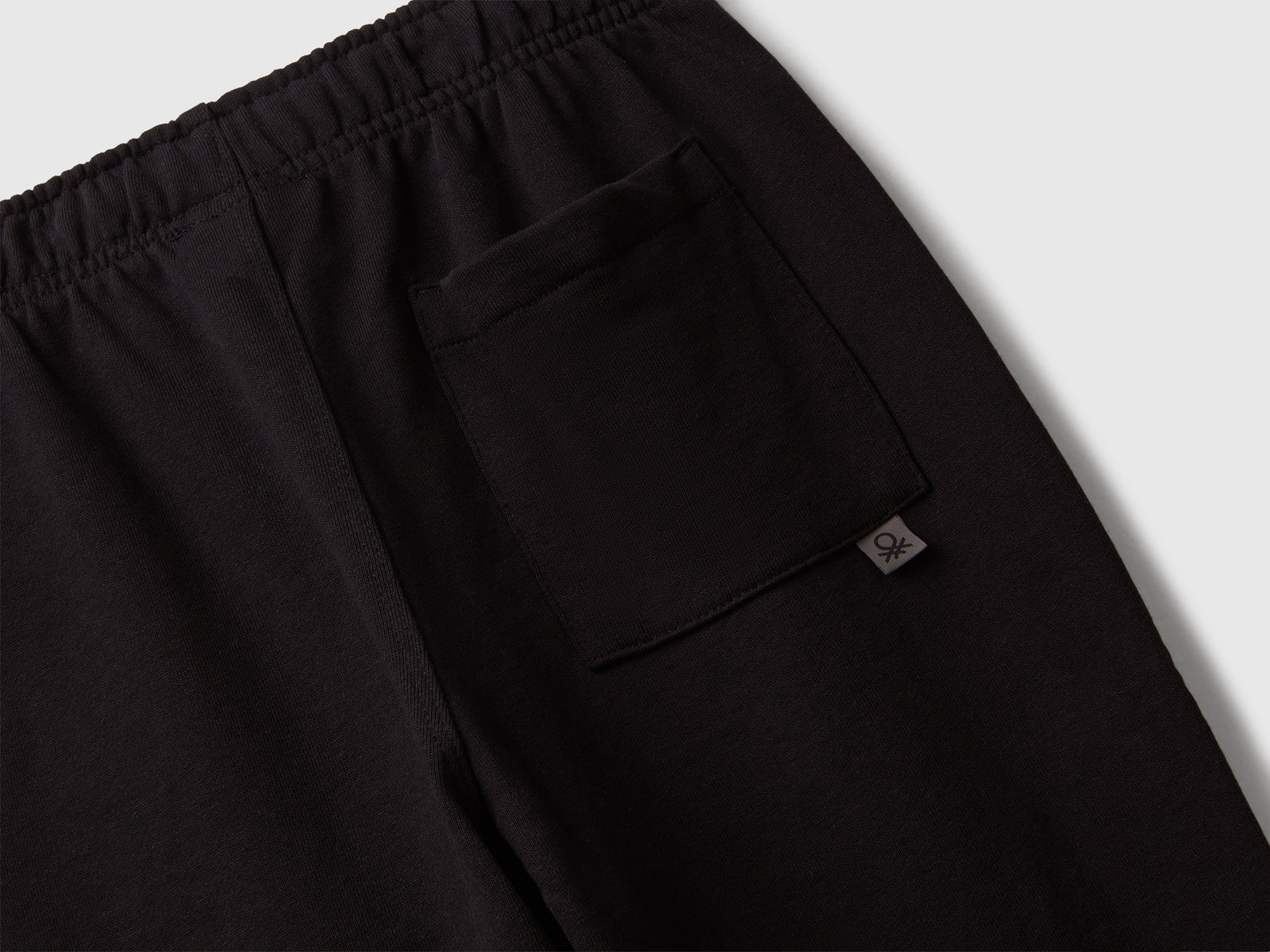 Joggers in puro cotone da bambino nero 4 | Benetton Outlet