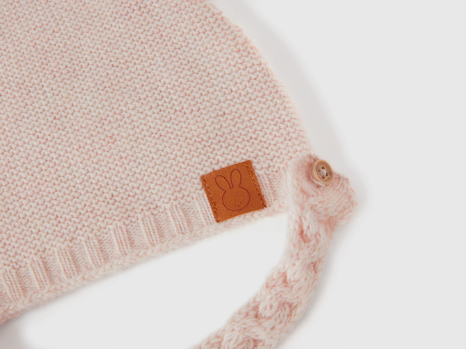 Cappellino con orecchie in misto lana riciclata da neonato rosa tenue 3 | Benetton Outlet
