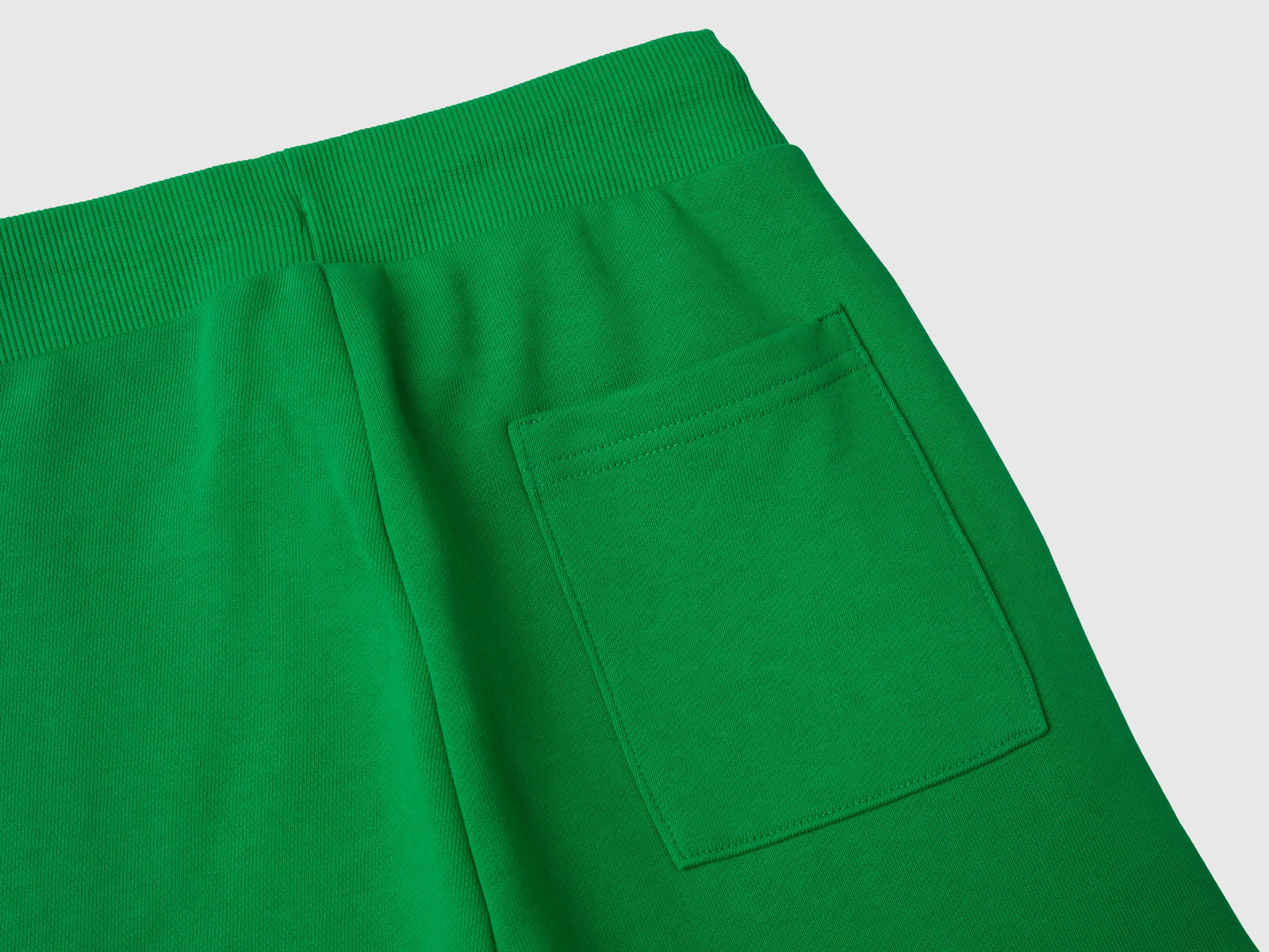 Joggers eo chiaro da bambino verde 3 | Benetton Outlet