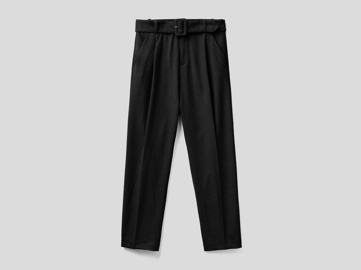 Pantaloni a vita alta con cintura