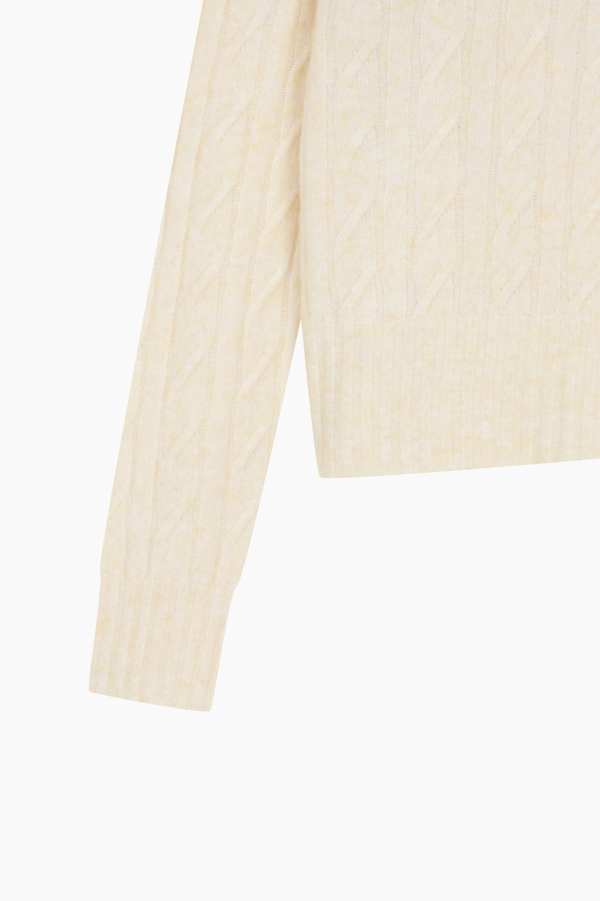 Maglia con trecce a collo alto