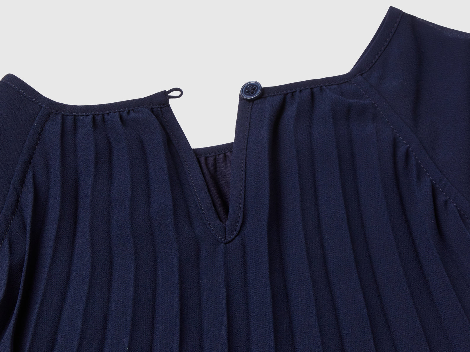 Vestito plissettato con cintura da bambina blu scuro 2 | Benetton Outlet