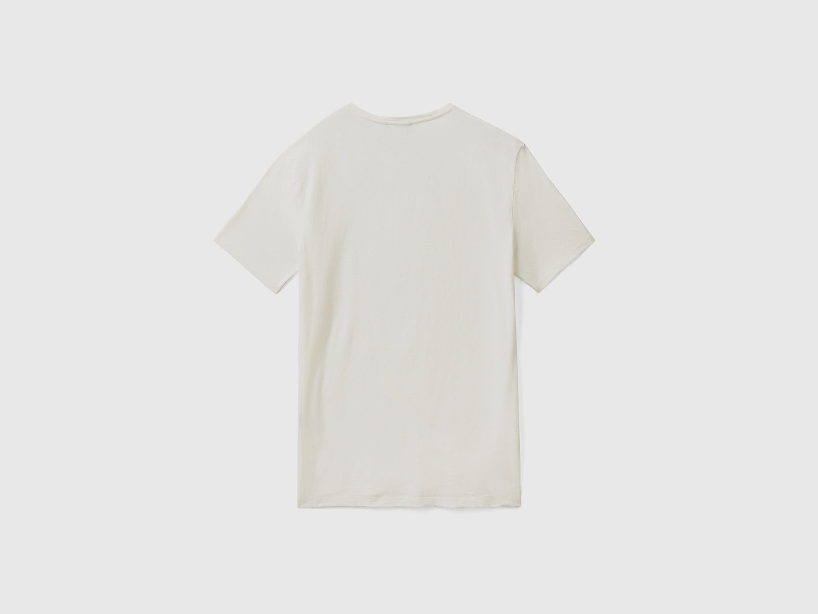 T-shirt girocollo a manica corta in morbido e leggero da uomo bianco panna 2 | Benetton Outlet