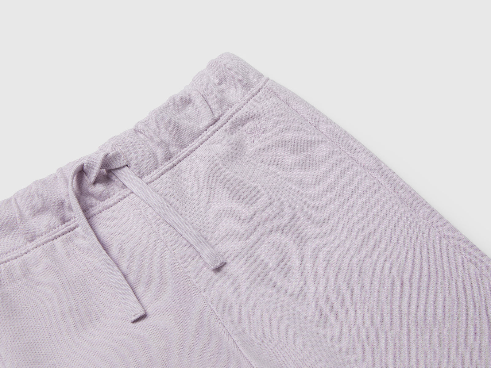 Pantaloni in felpa di cotone da bimba lavanda 3 | Benetton Outlet