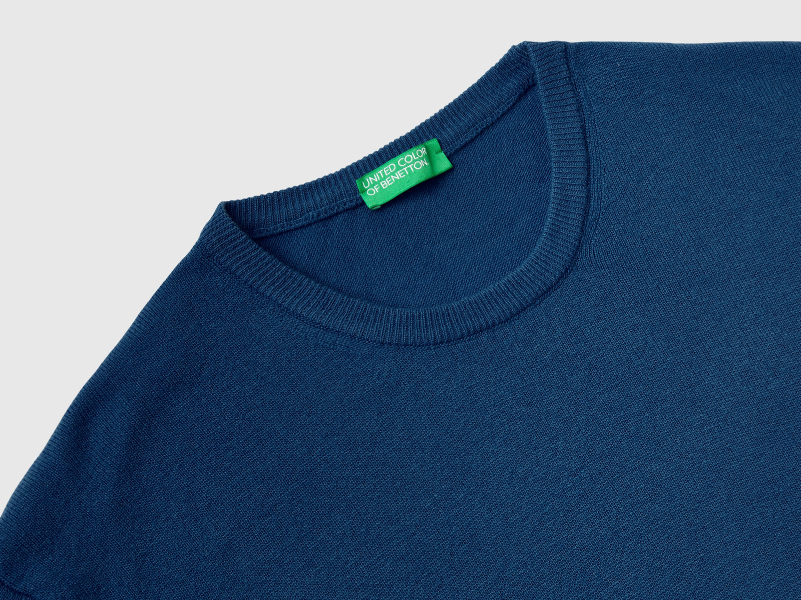 Maglia girocollo in pura lana Merino da uomo blu 3 | Benetton Outlet
