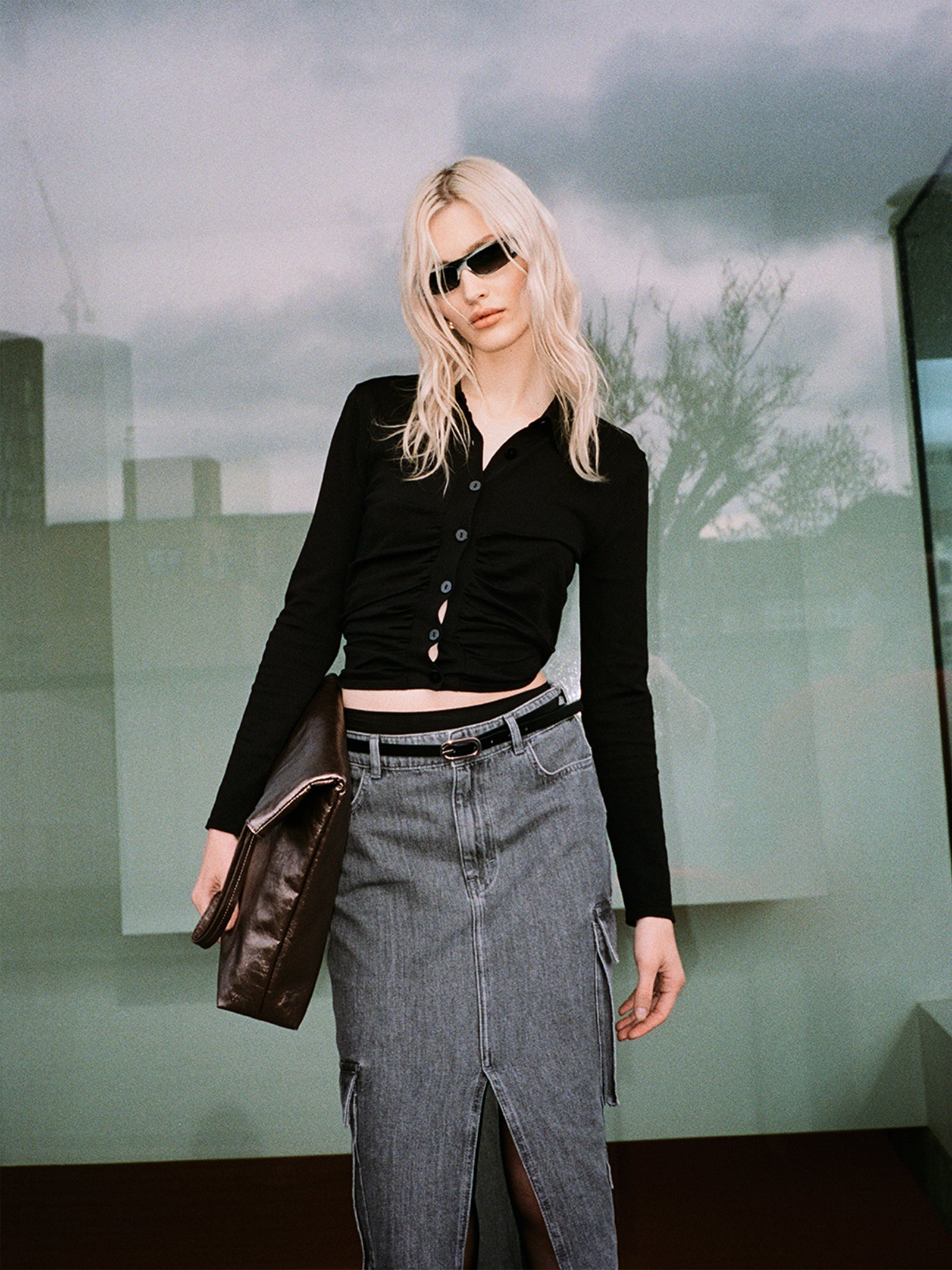 Gonna di jeans con spacco da donna nero 3 | Sisley Outlet