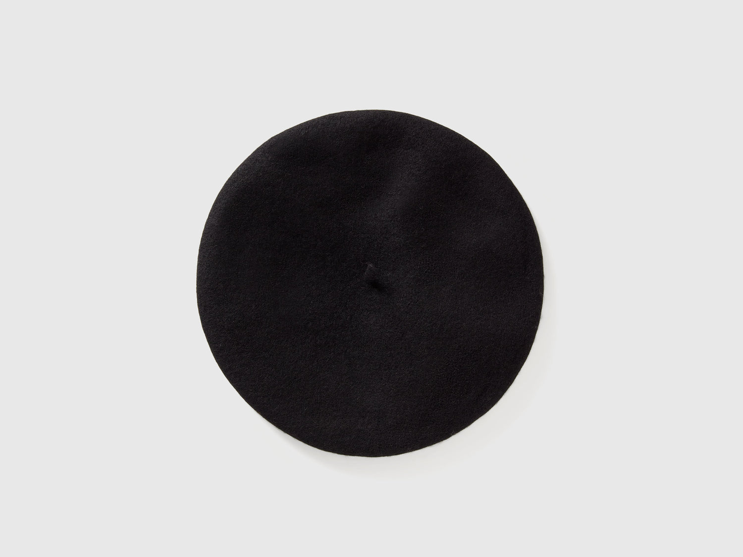 Basco classico in misto lana da donna nero | Benetton Outlet