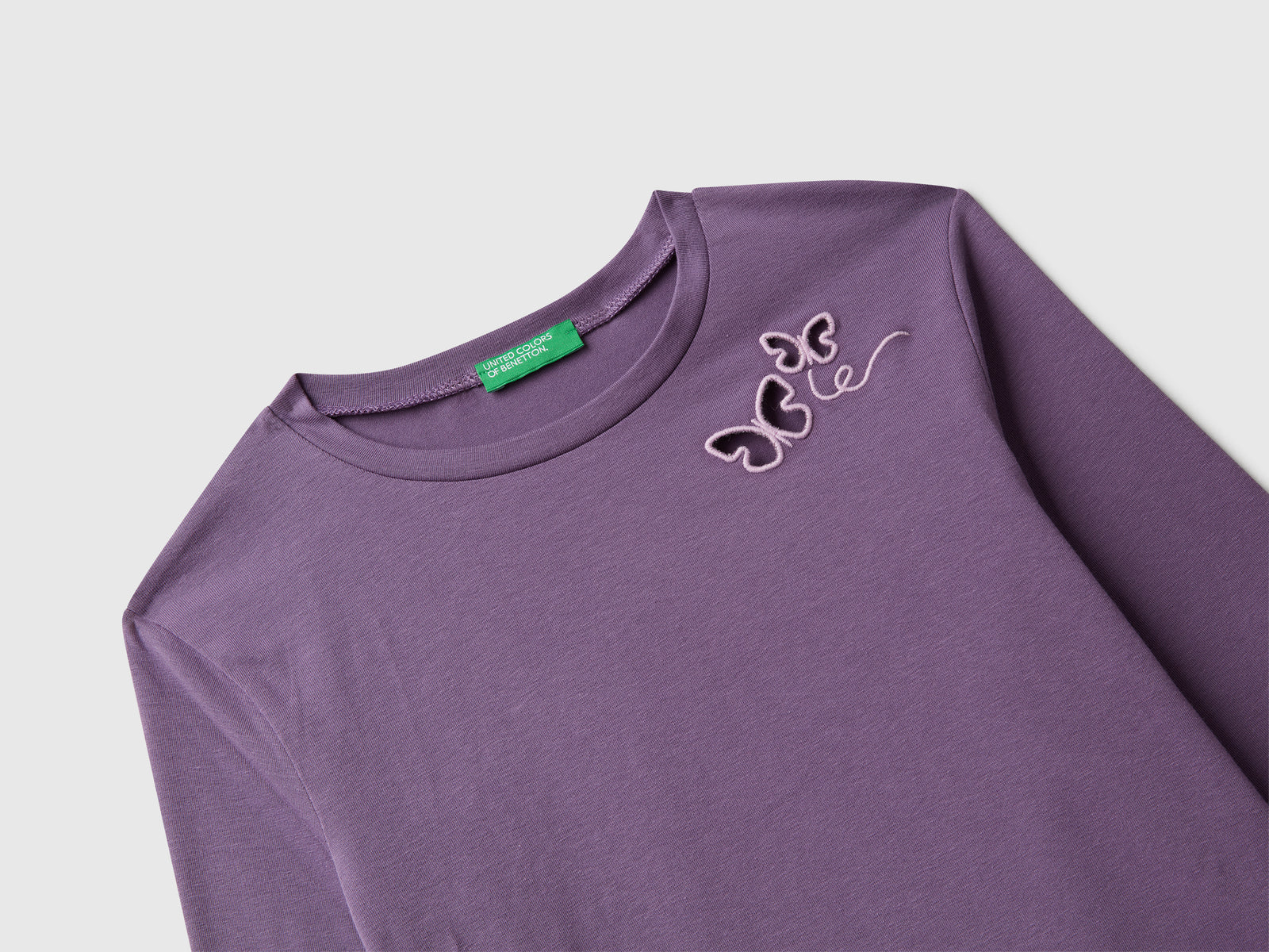 T-shirt con farfalle cut out da bambina viola 3 | Benetton Outlet