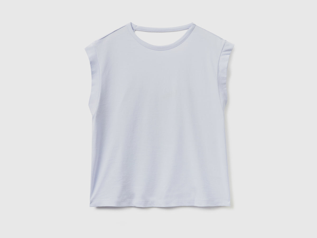 T-shirt girocollo smanicata in puro cotone